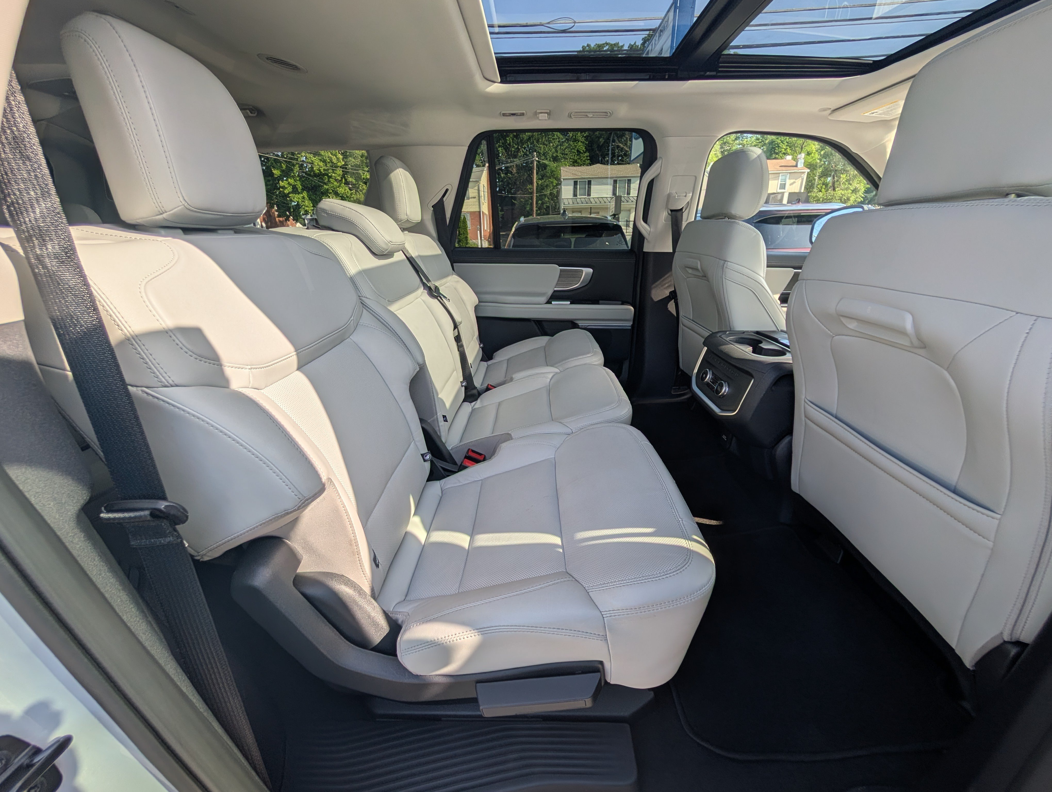 Certified 2025 Ford Expedition Max Platinum AWD/4WD image 13