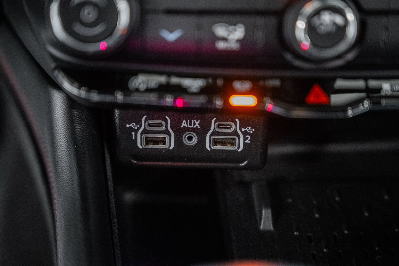 Used 2025 Dodge Durango GT AWD/4WD image 26