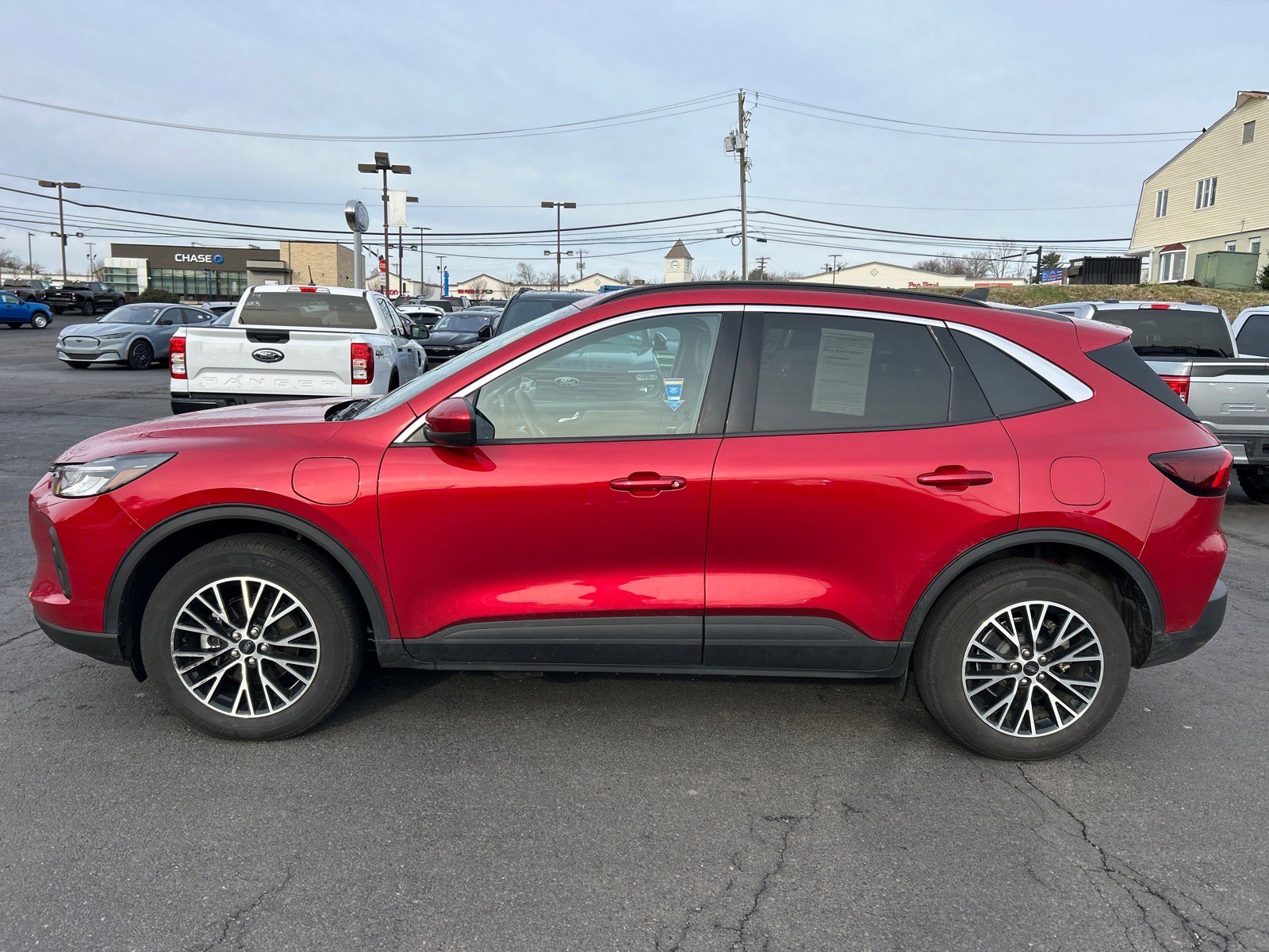 Certified 2024 Ford Escape Base image 9