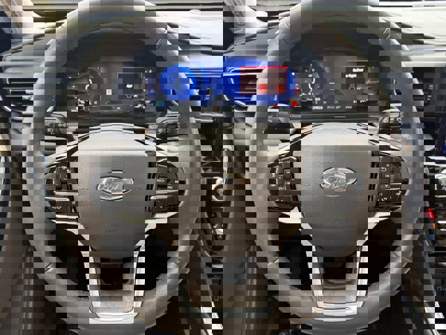 Certified 2024 Ford Explorer Platinum w/ Technology Package image 19