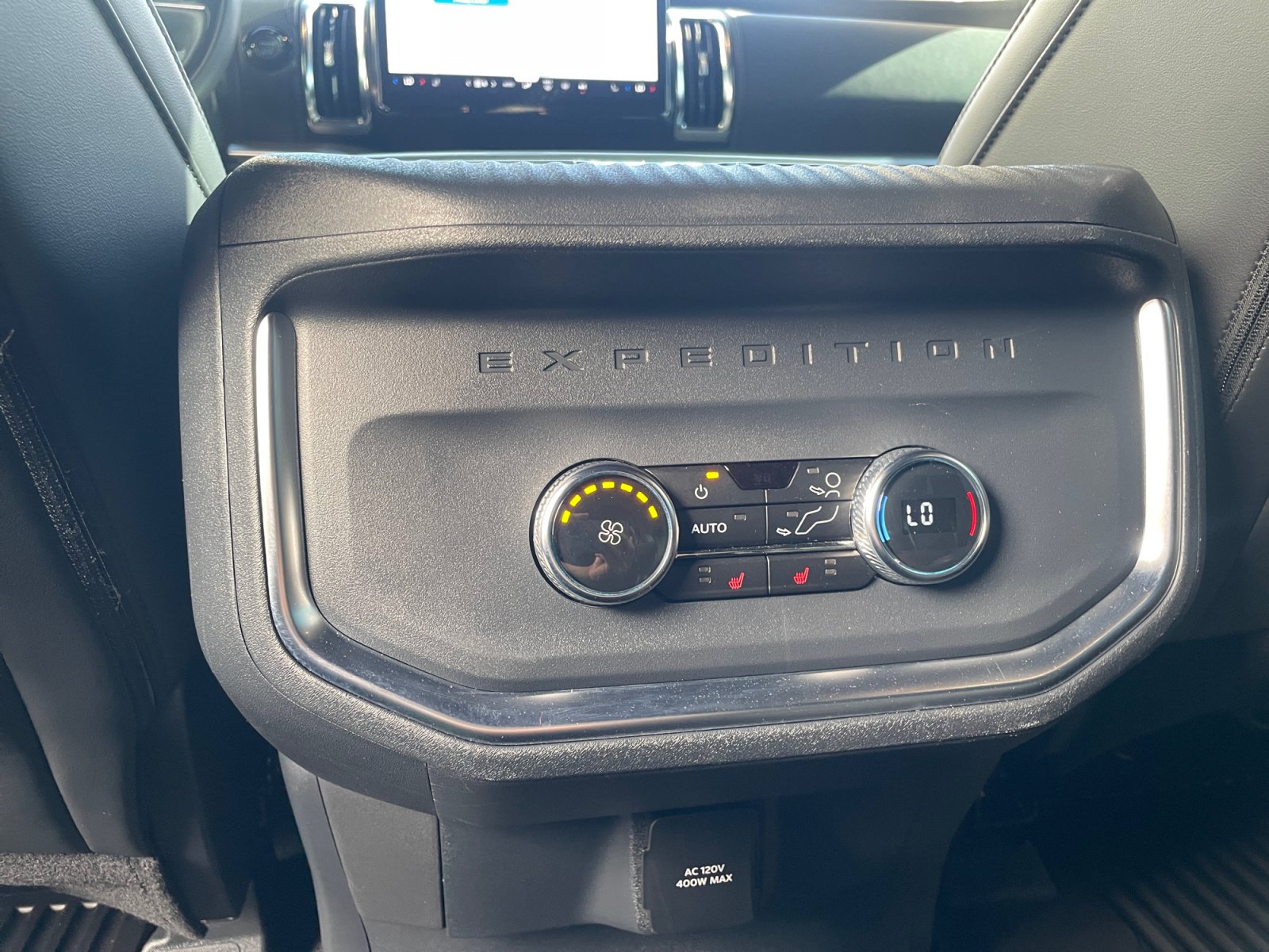 Certified 2025 Ford Expedition Tremor AWD/4WD image 29
