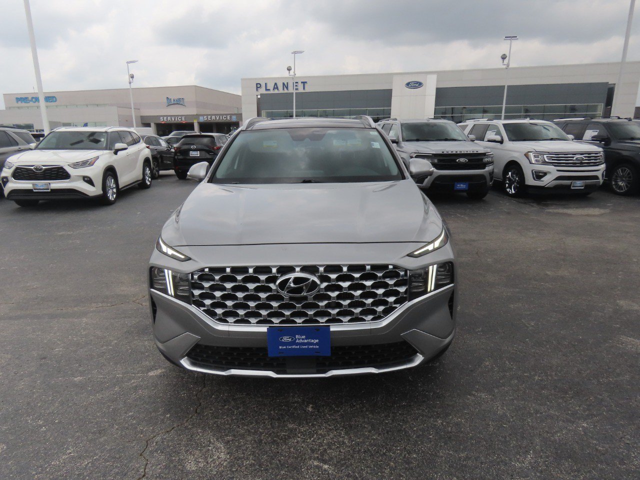 Used 2023 Hyundai Santa Fe Limited FWD image 4