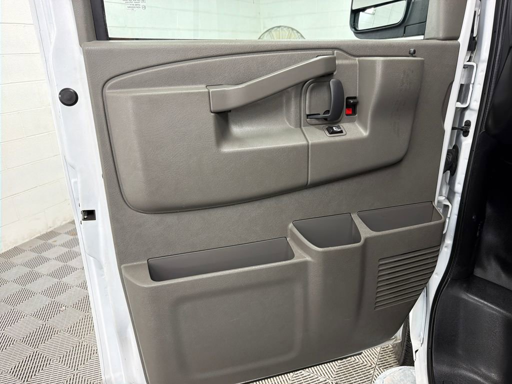 Used 2024 GMC Savana 2500 w/ Driver Convenience Package RWD image 16