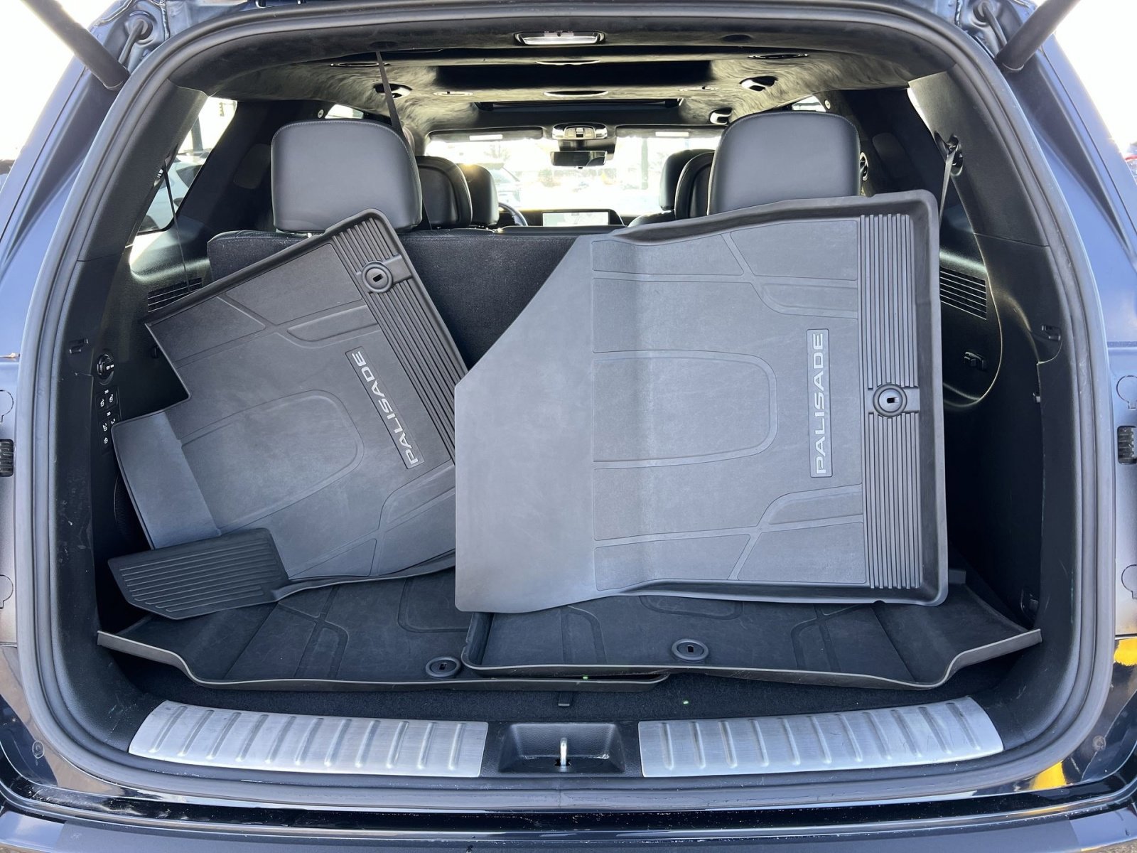 Used 2024 Hyundai Palisade Calligraphy image 27
