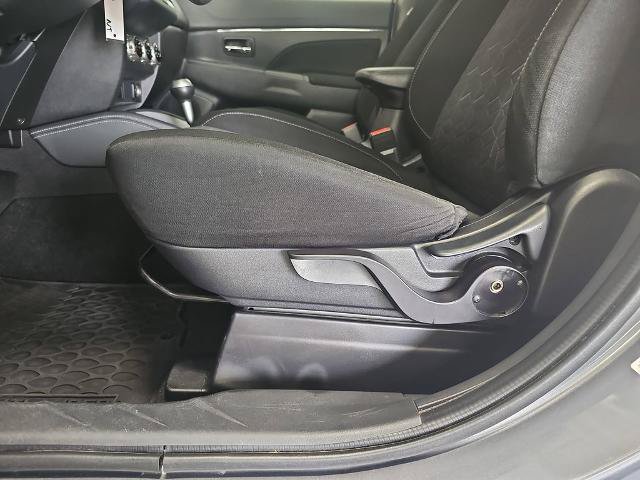 Used 2024 Mitsubishi Outlander Sport ES AWD/4WD image 29