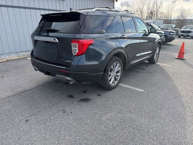 Certified 2023 Ford Explorer Limited w/ Limited Technology Package AWD/4WD image 3