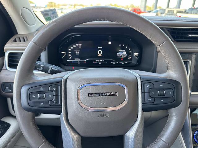 Used 2022 GMC Yukon XL Denali RWD image 28