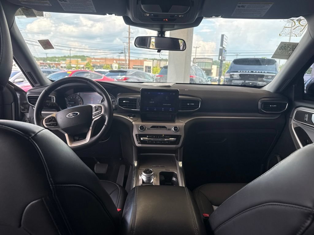 Certified 2023 Ford Explorer XLT w/ Equipment Group 202A AWD/4WD image 14