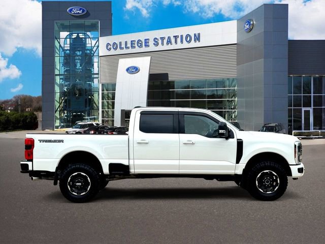 Certified 2025 Ford F250 Platinum w/ Tremor Off-Road Package AWD/4WD image 5