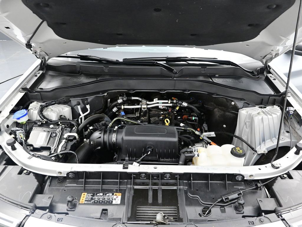 Certified 2024 Ford Explorer XLT w/ Equipment Group 202A image 12