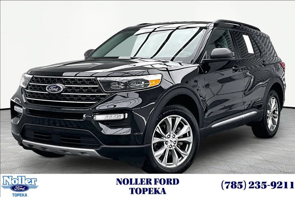 Certified 2023 Ford Explorer XLT w/ Equipment Group 202A AWD/4WD image 1