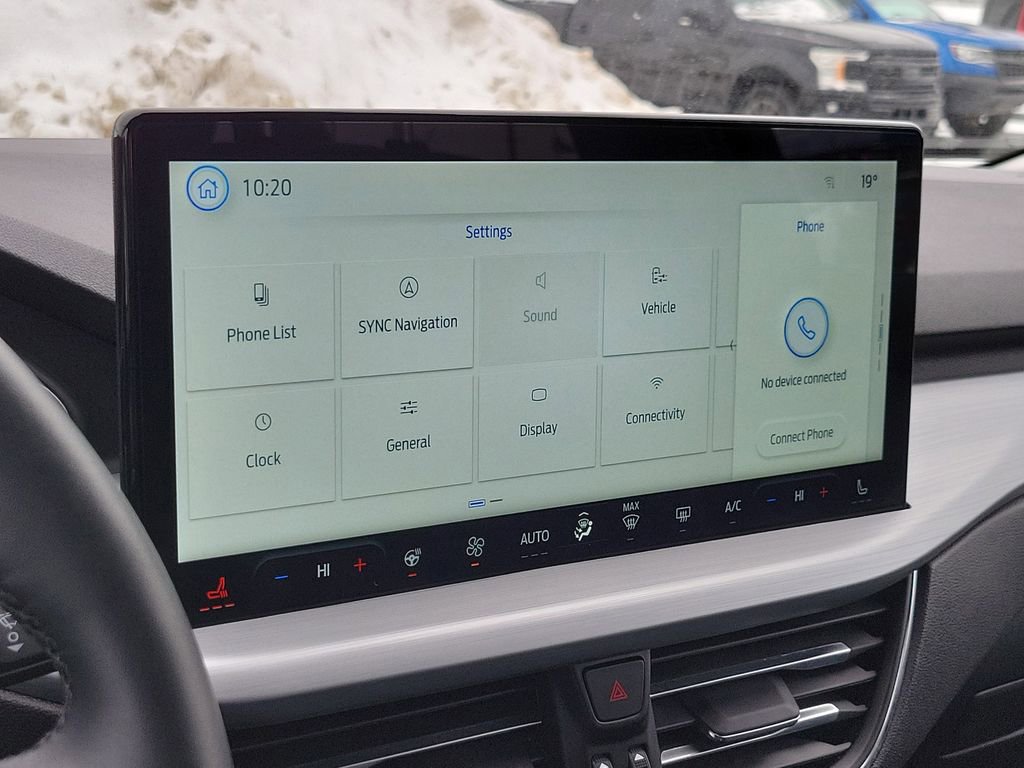 Certified 2025 Ford Escape Platinum image 17