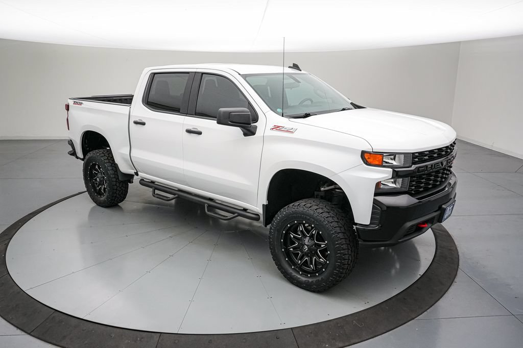 Used 2019 Chevrolet Silverado 1500 Custom Trail Boss w/ Custom Convenience Package AWD/4WD image 2