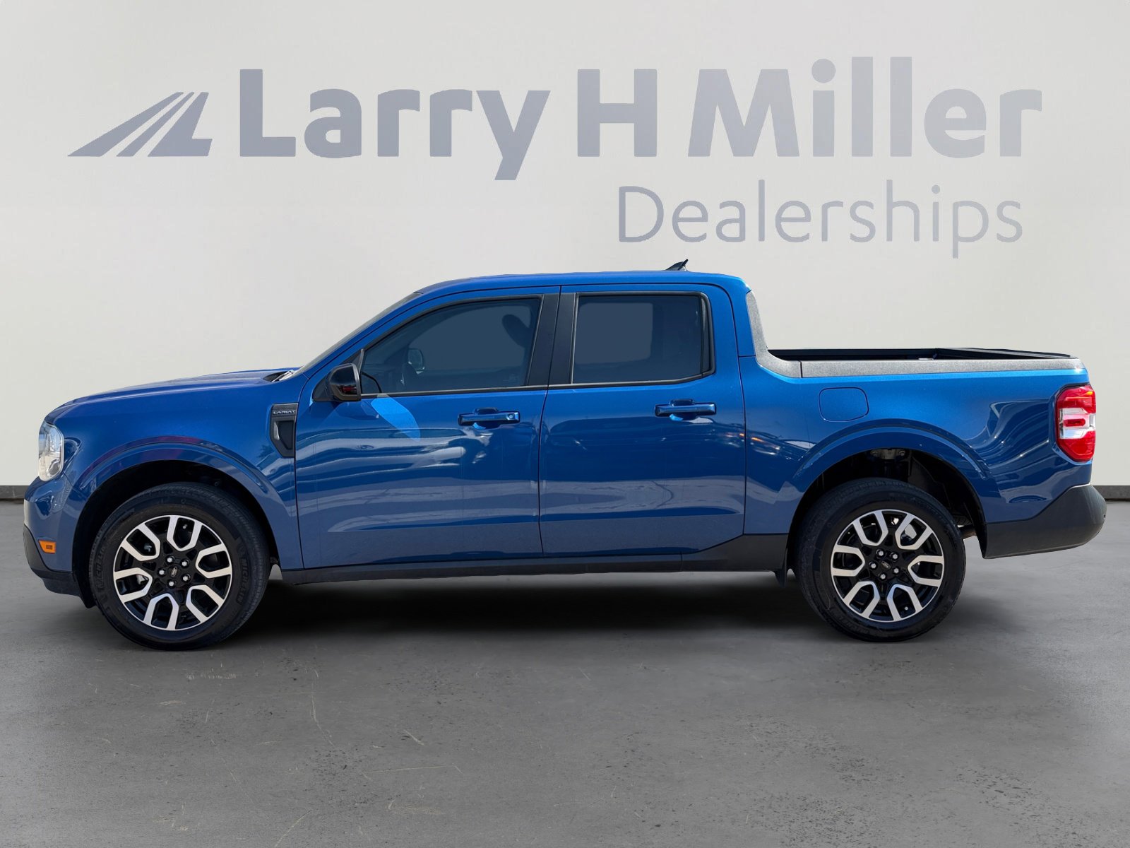 Certified 2024 Ford Maverick Lariat w/ 4K Tow Package AWD/4WD image 2