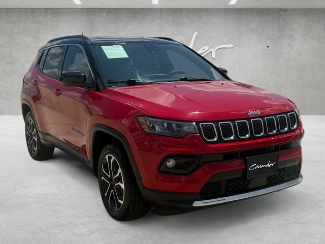 Used 2024 Jeep Compass Limited AWD/4WD image 2