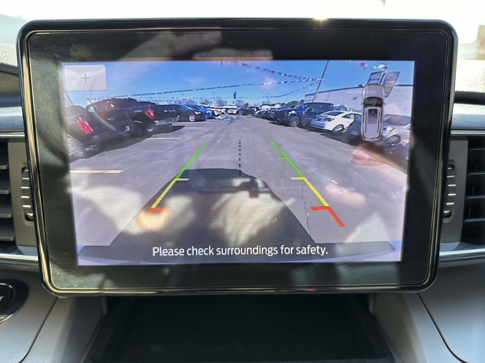 Certified 2022 Ford Explorer XLT w/ Equipment Group 202A image 23