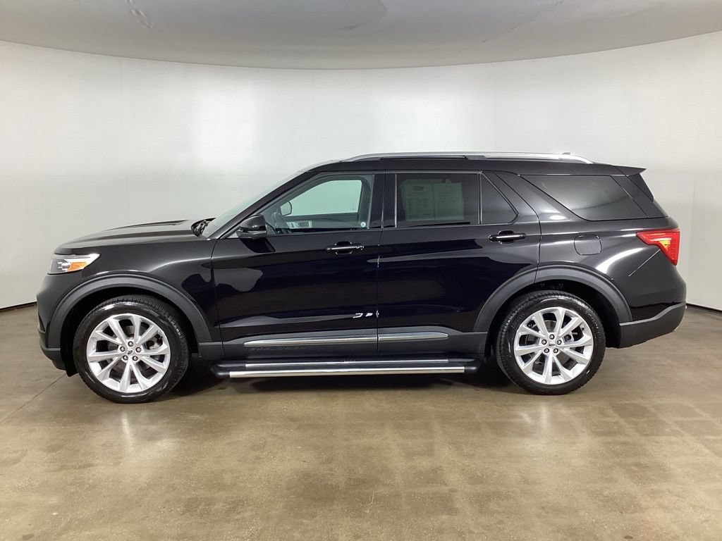 Certified 2023 Ford Explorer Platinum w/ Technology Package AWD/4WD image 18