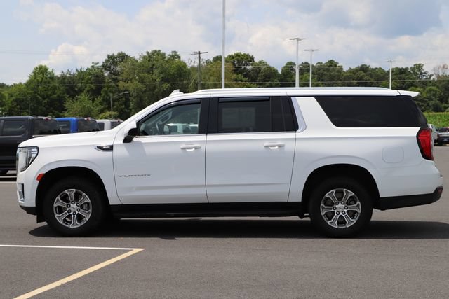 Used 2024 GMC Yukon XL SLE AWD/4WD image 2