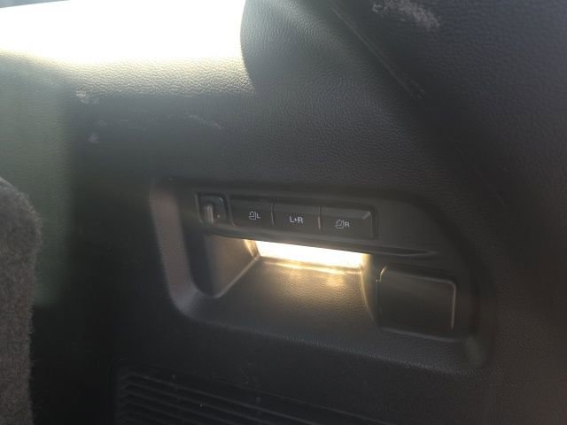 Certified 2025 Ford Explorer ST AWD/4WD image 11