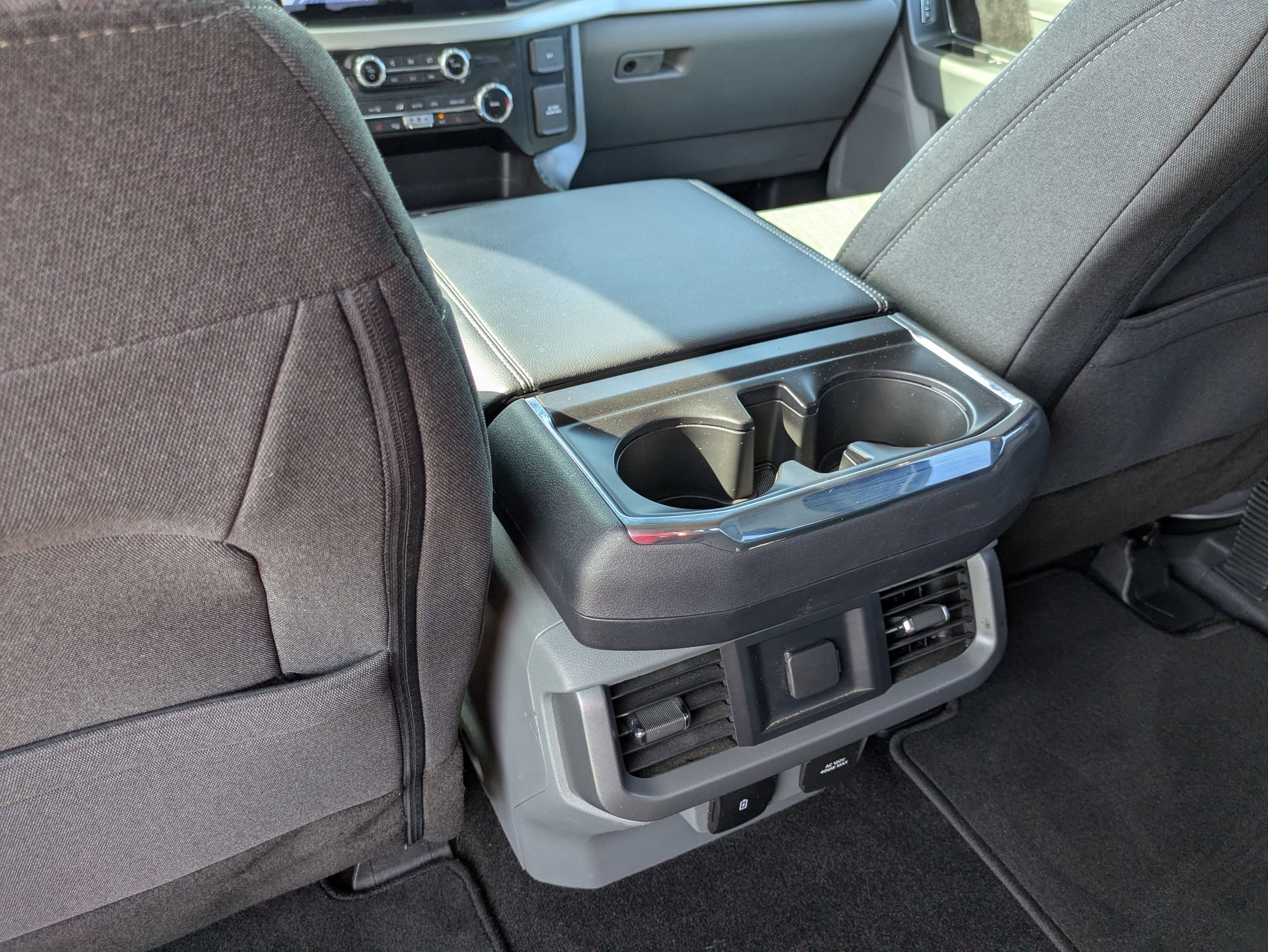 Certified 2022 Ford F150 XLT w/ Equipment Group 302A High image 33