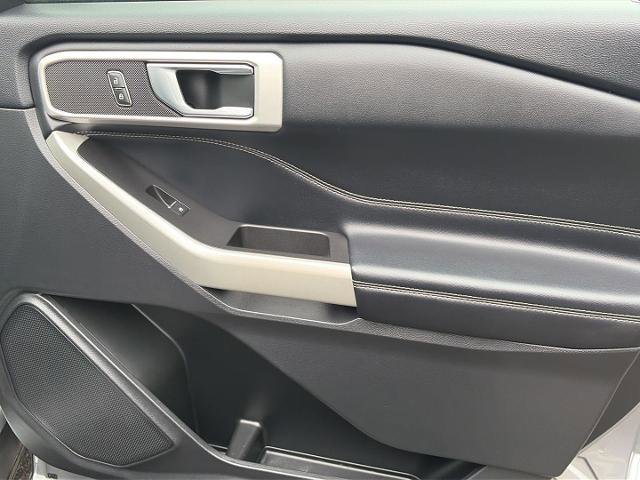 Certified 2022 Ford Explorer XLT w/ Equipment Group 202A image 20