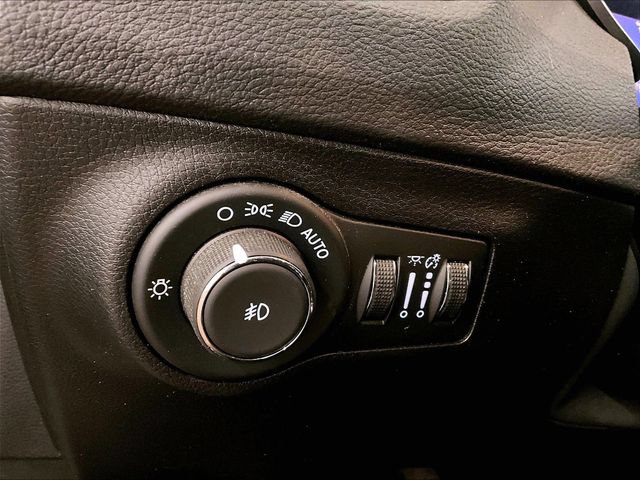 Used 2021 Jeep Compass Latitude w/ Convenience Group AWD/4WD image 30