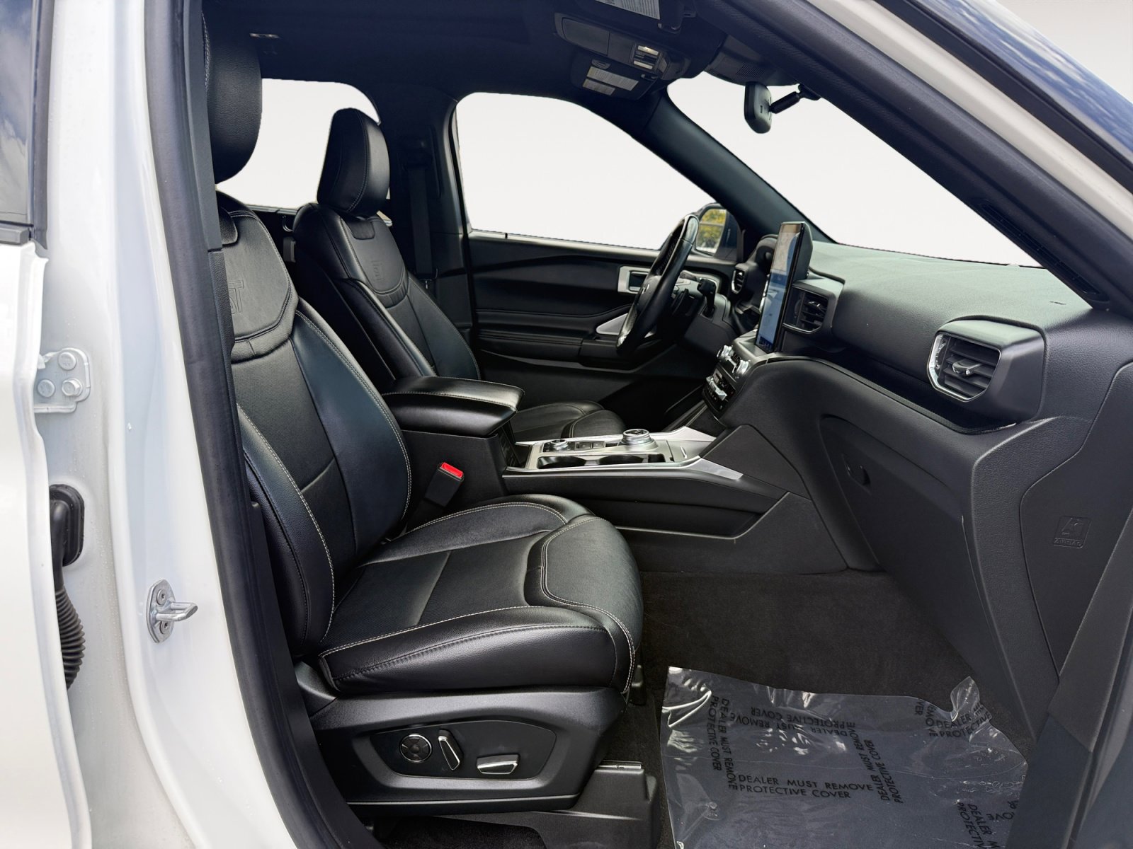 Certified 2020 Ford Explorer ST w/ Premium Technology Package AWD/4WD image 19