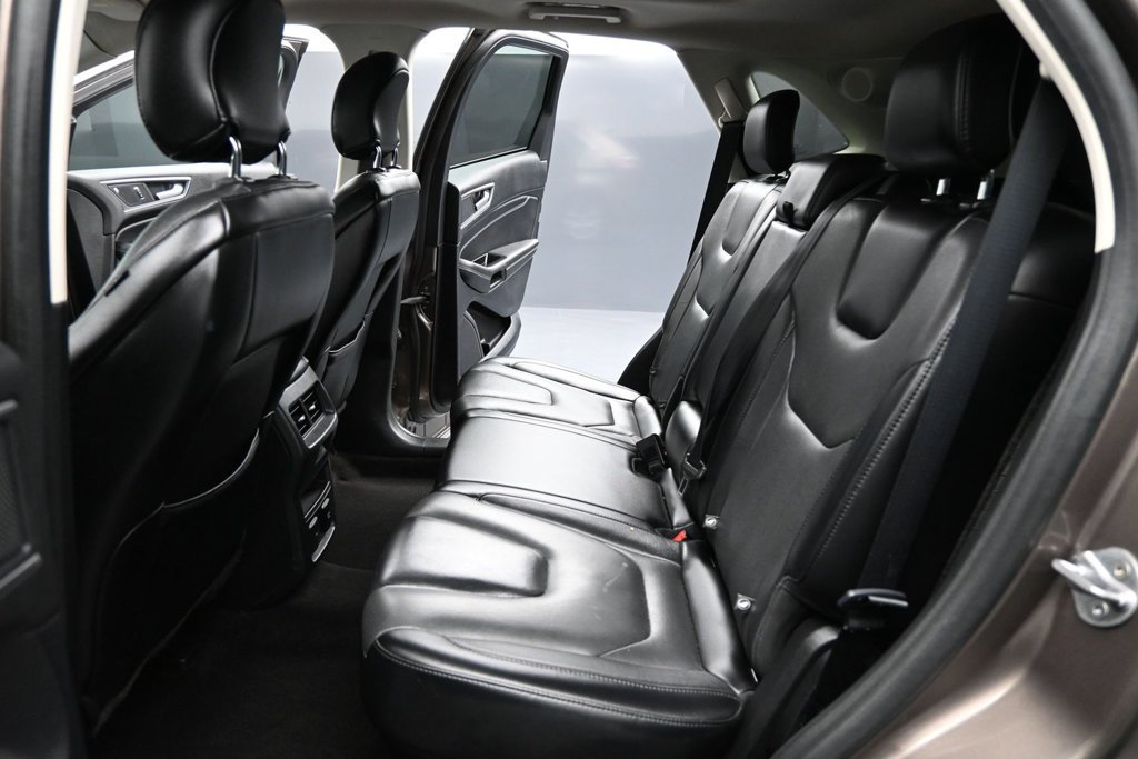 Certified 2019 Ford Edge Titanium w/ Equipment Group 301A FWD image 21