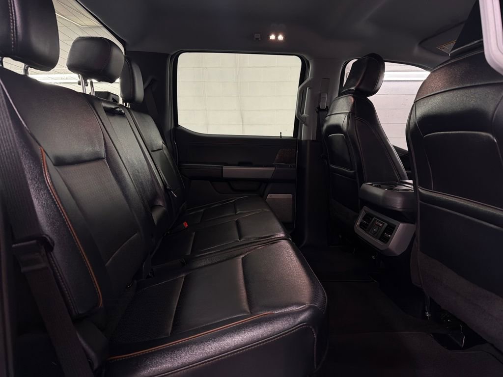 Certified 2025 Ford F250 Lariat w/ Chrome Package image 31