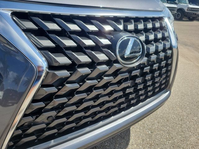 Used 2022 Lexus GX 460 Premium w/ Premium Package AWD/4WD image 11