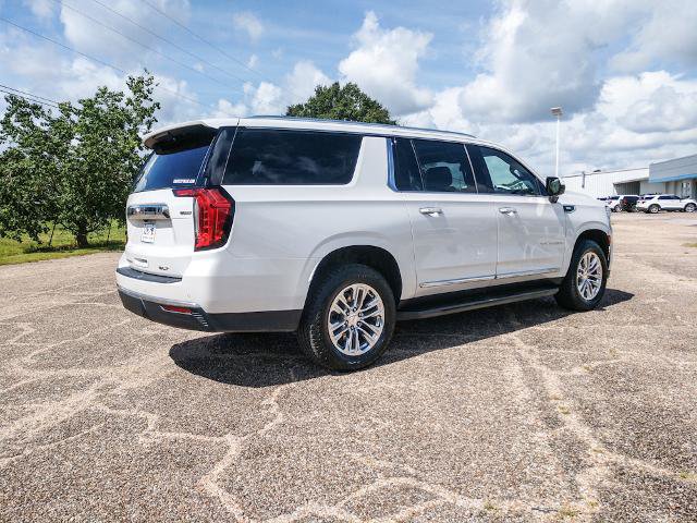 Used 2023 GMC Yukon XL SLT RWD image 4