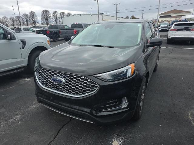 Certified 2023 Ford Edge SEL w/ Convenience Package image 2
