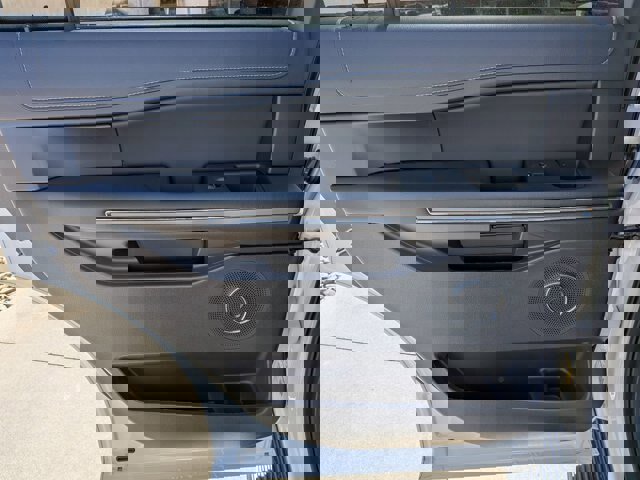 Certified 2024 Ford Expedition XLT image 28