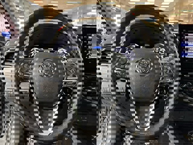 Used 2024 Toyota Camry LE image 5