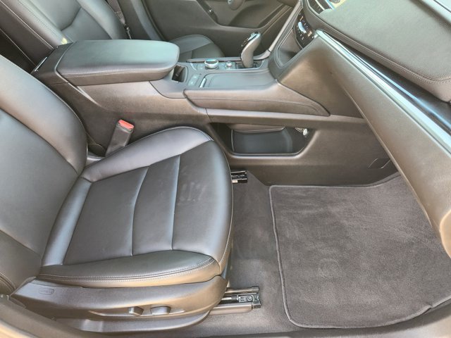 Used 2023 Cadillac XT6 Luxury FWD image 13