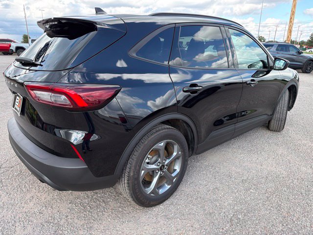 Certified 2025 Ford Escape ST-Line FWD image 5