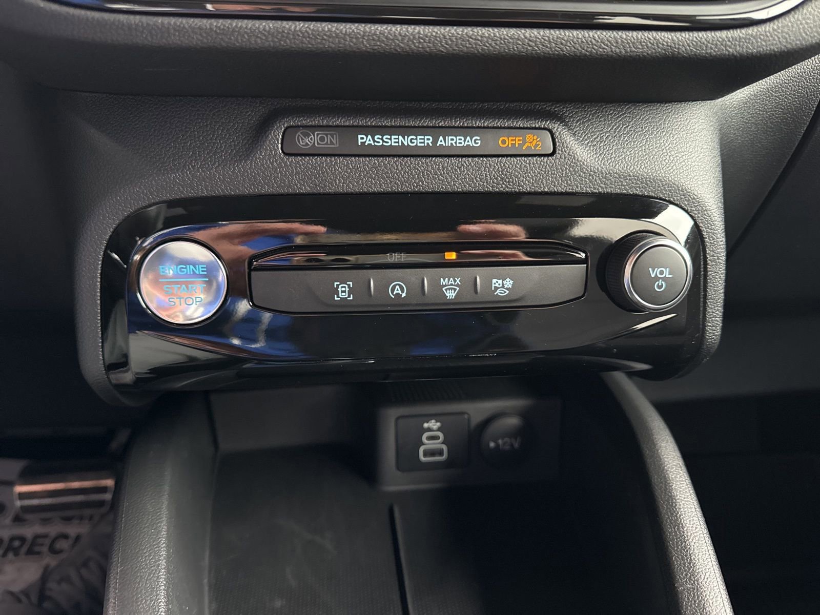 Certified 2024 Ford Escape ST-Line w/ Tech Pack #1 image 28