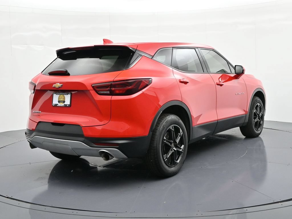 Used 2023 Chevrolet Blazer LT FWD image 6