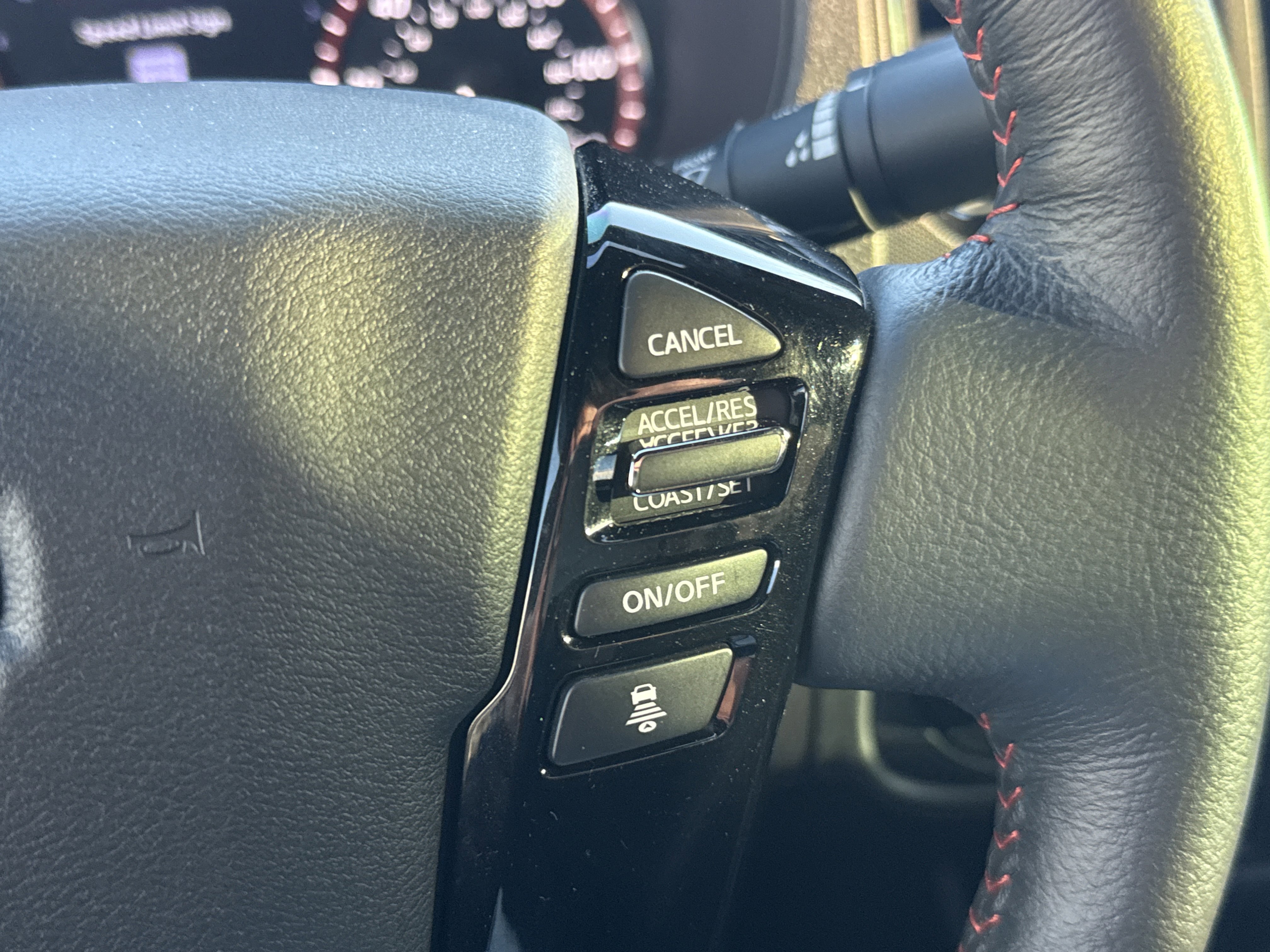 Used 2024 Nissan Frontier PRO-4X w/ Pro Convenience Package image 16