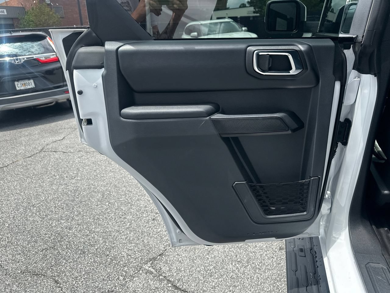 Certified 2025 Ford Bronco Outer Banks w/ Sasquatch Package AWD/4WD image 23