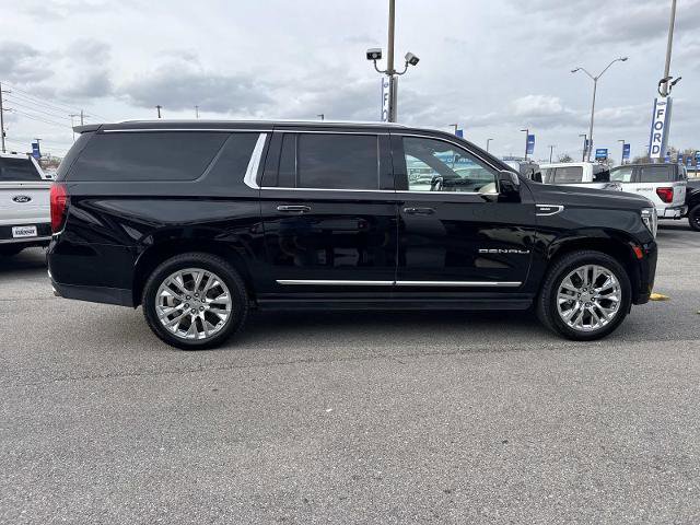 Used 2022 GMC Yukon XL Denali w/ Denali Ultimate Package image 4