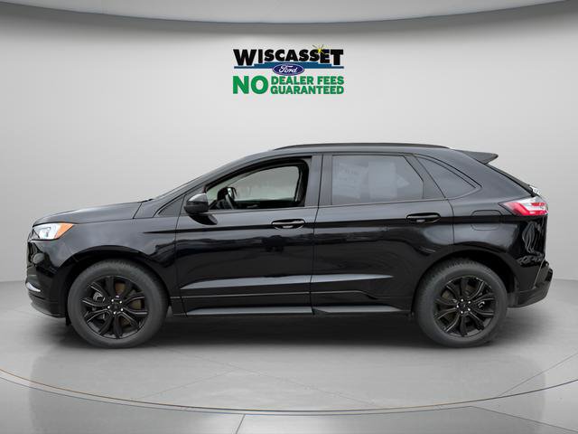 Certified 2022 Ford Edge SE w/ Black Appearance Package AWD/4WD image 2