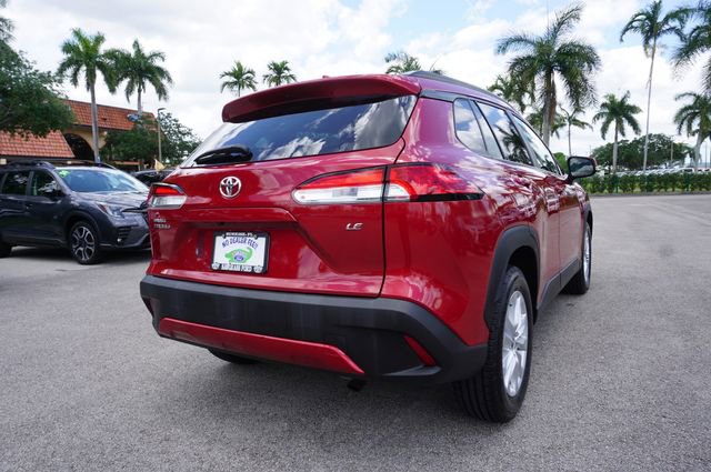 Used 2022 Toyota Corolla Cross LE w/ Moonroof Package FWD image 7