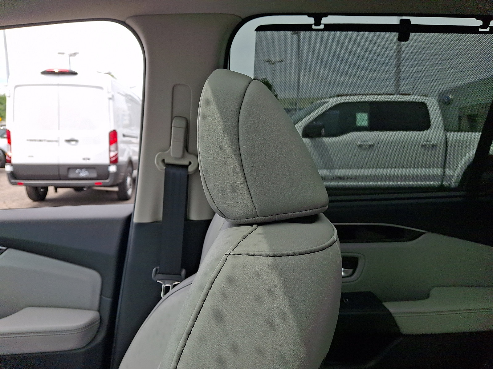 Used 2025 Honda Pilot Touring image 16