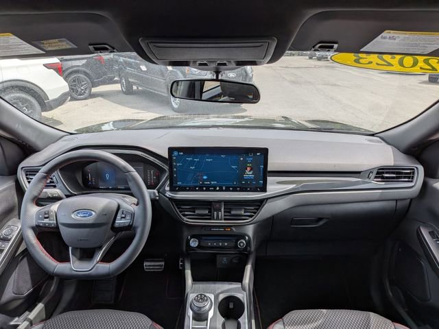 Certified 2023 Ford Escape ST-Line w/ Tech Pack #1 AWD/4WD image 18