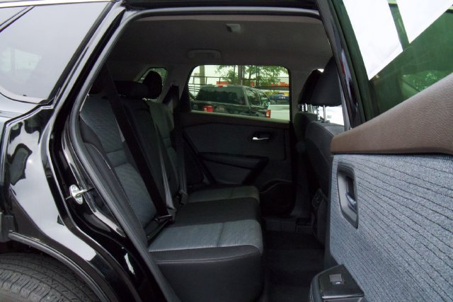 Used 2023 Nissan Rogue SV AWD/4WD image 29