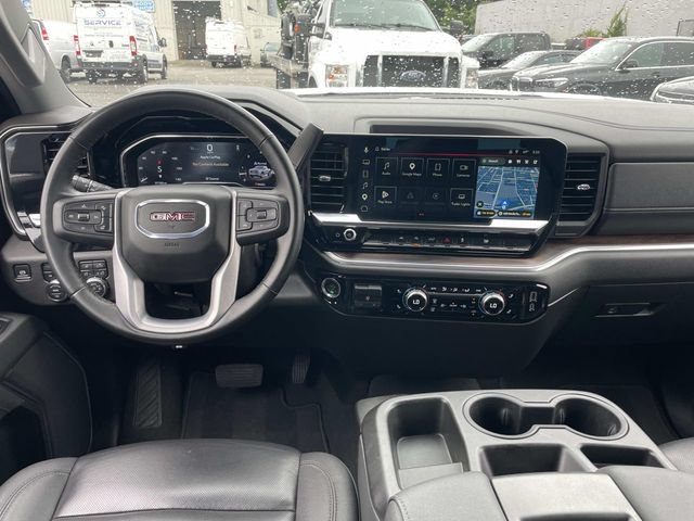 Used 2025 GMC Sierra 1500 SLT AWD/4WD image 15