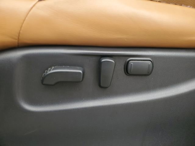 Used 2017 Nissan Armada Platinum w/ Interior Lighting Package image 17