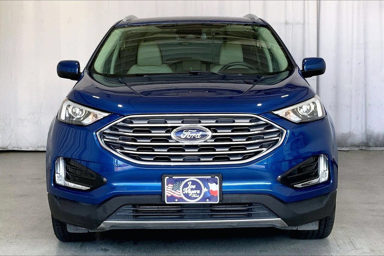 Certified 2022 Ford Edge SEL w/ Convenience Package AWD/4WD image 2