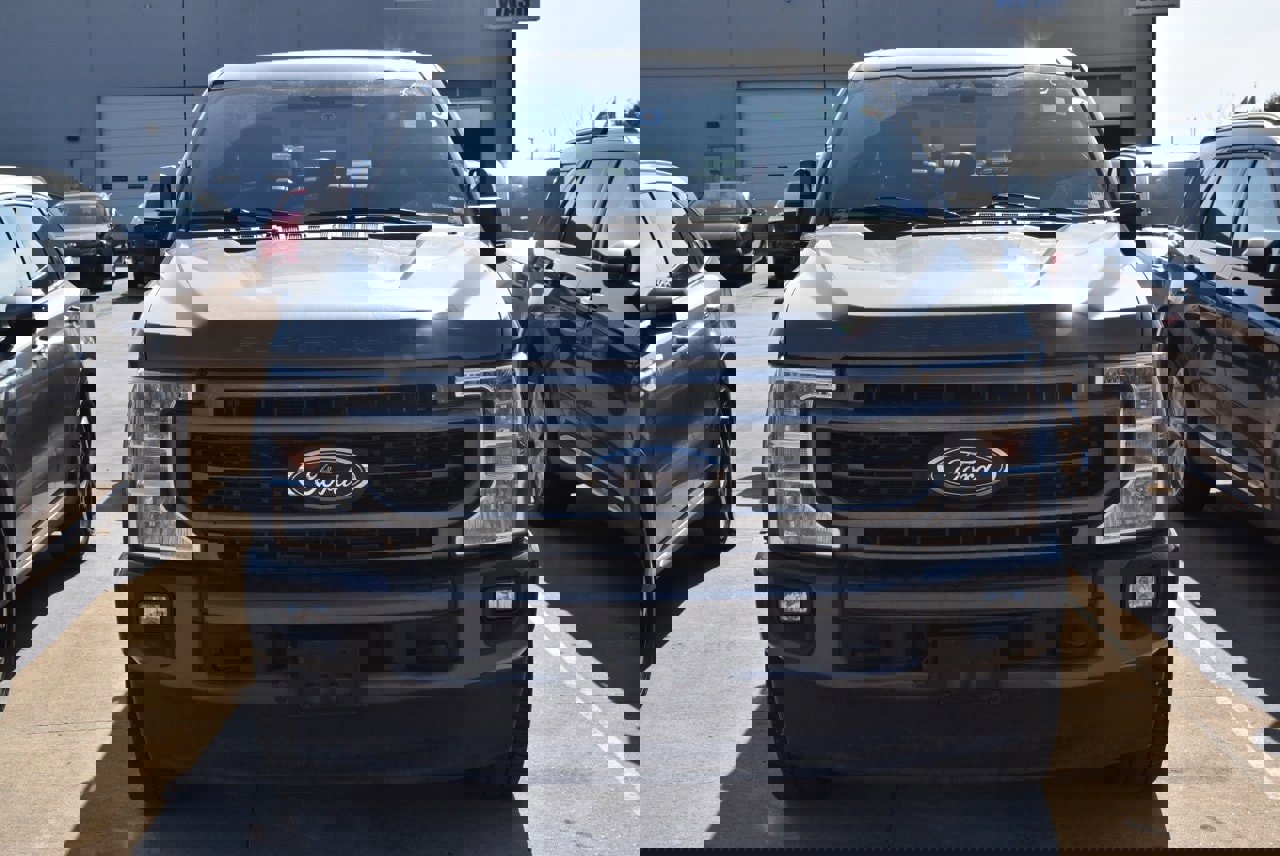 Certified 2022 Ford F250 Lariat w/ Lariat Ultimate Package image 3